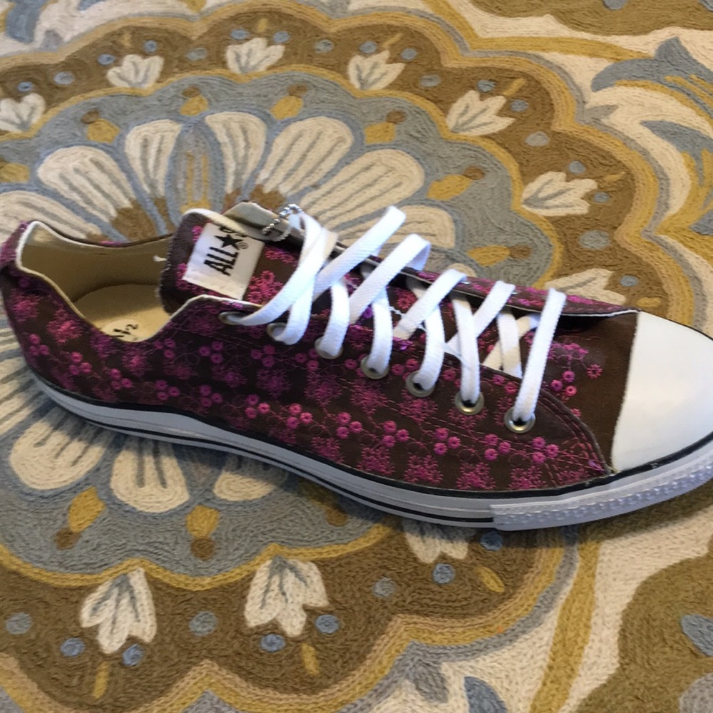 New brown pink embordered converse shoes Vintage - Picture 3 of 3